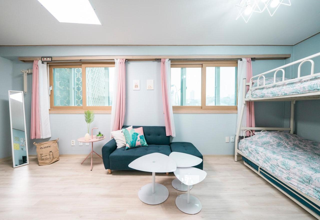 Apartment Sweet *
